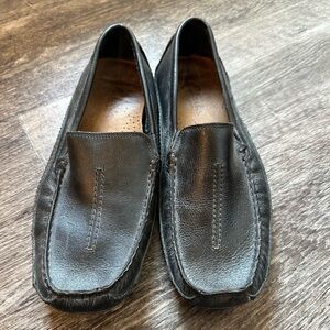 Men’s Clark’s loafers size 9